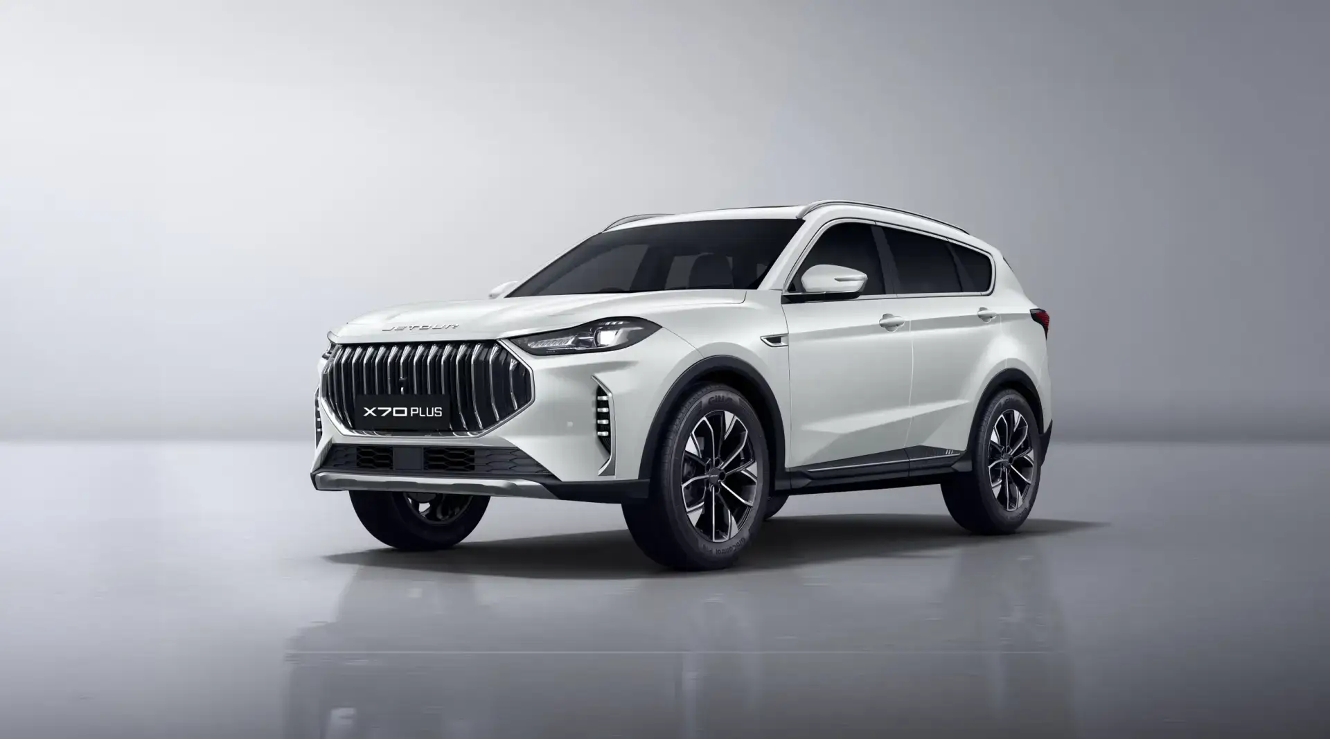 Jetour X70 Glacier White